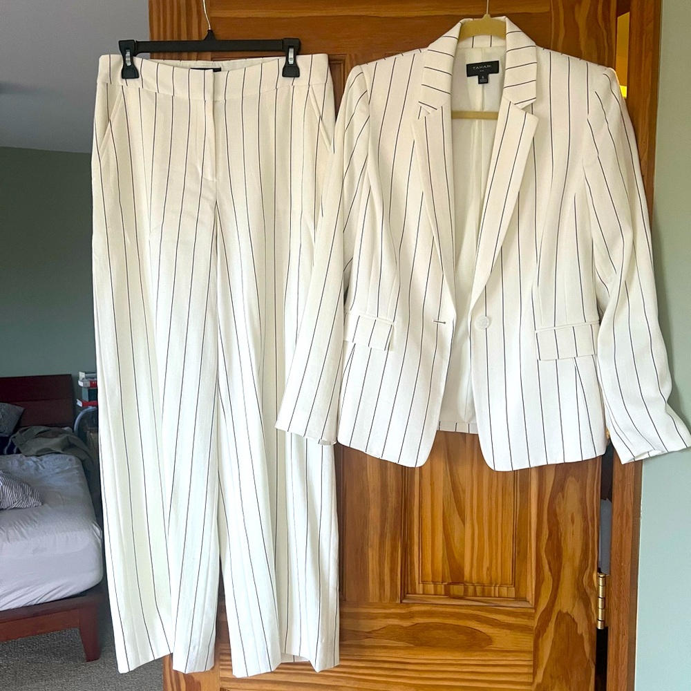 Winter white pinstripe Tahari suit. Size 6. 
Mint condition.